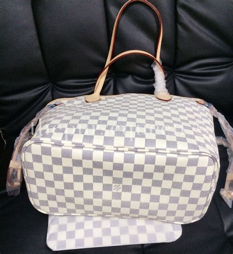 louis vuitton neverfull azur fake|false Louis Vuitton Neverfull bag.